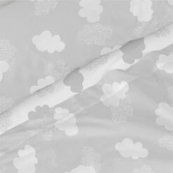 Clouds Grey Juego De Sábana Cama 80/90 (160x270 Cm) Gris -Forros De Cama Ventas 2024 2392244e5564b8b42259bf8bd5a242678762b230 cfffbc4f04ec4b2fb91b46f6da0ae0de