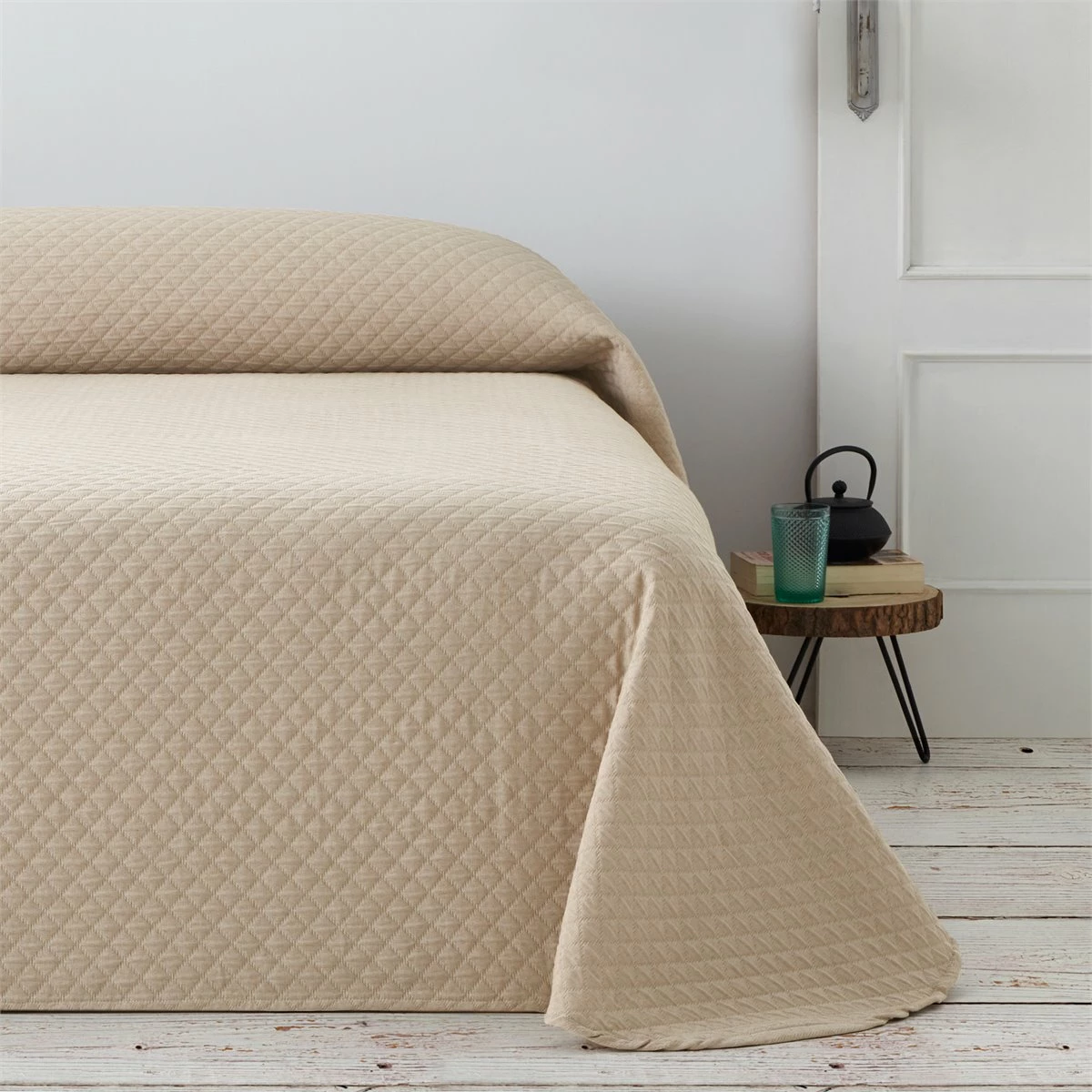 Vipalia - Colcha Bouti Pique 30% Algodón - 70% Poliester. Modelo Silver Cama 150 Cm - 250x260 Cm, Color Beige/Marfil 8 Vipalia - Colcha Bouti Pique 30% Algodón - 70% Poliester. Modelo Silver Cama 150 Cm - 250x260 Cm, Color Beige/Marfil - Imagen 6