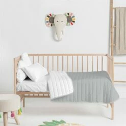 Dash Colcha Cuna (100x130 Cm) Gris -Forros De Cama Ventas 2024 446dab1a3705d86334bc21512b38819355aea6ef 575fe74c9e30419bab05f8a421b75172