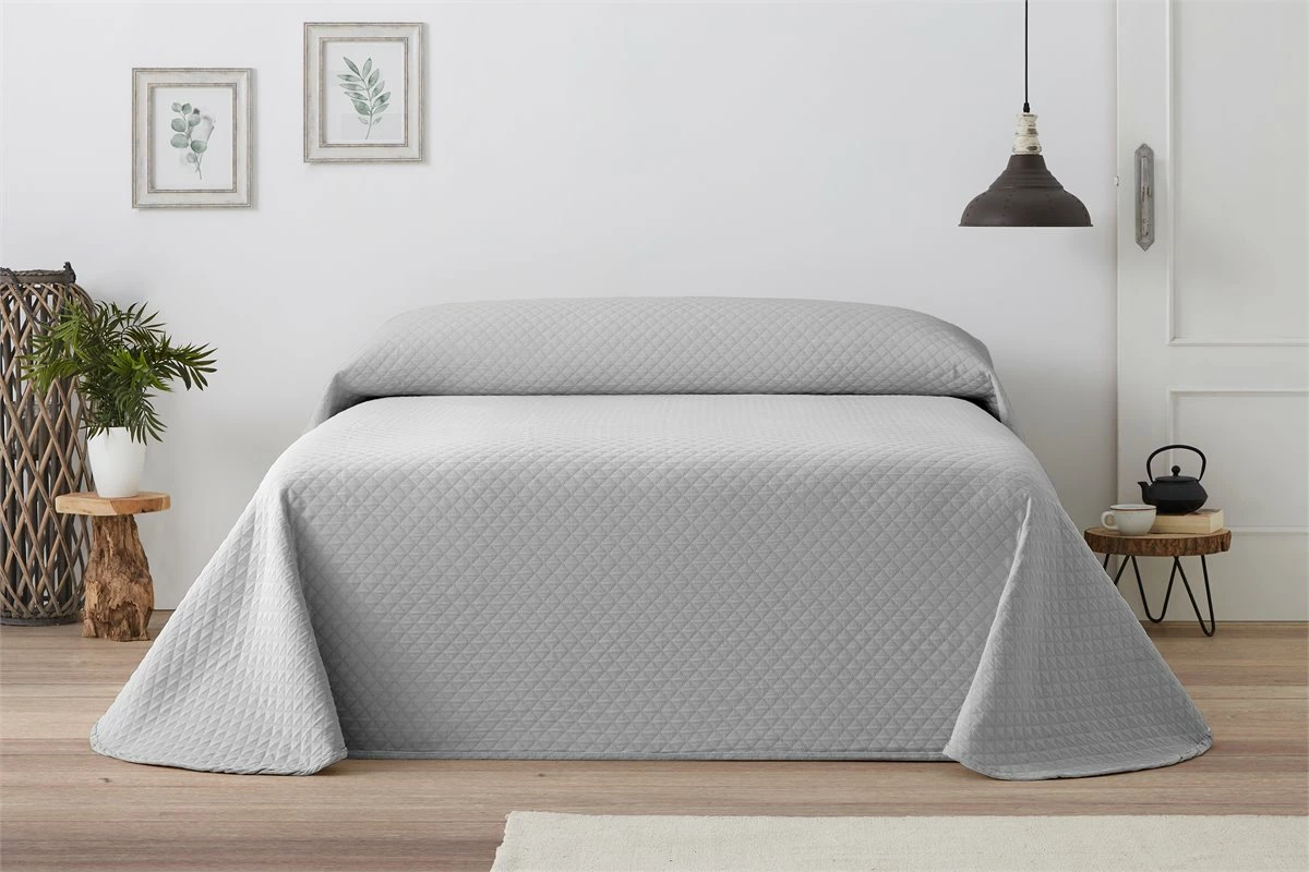 Vipalia - Colcha Bouti Pique 30% Algodón - 70% Poliester. Modelo Silver Cama 105 Cm - 200x260 Cm, Color Gris/Plata 4 Vipalia - Colcha Bouti Pique 30% Algodón - 70% Poliester. Modelo Silver Cama 105 Cm - 200x260 Cm, Color Gris/Plata - Imagen 2