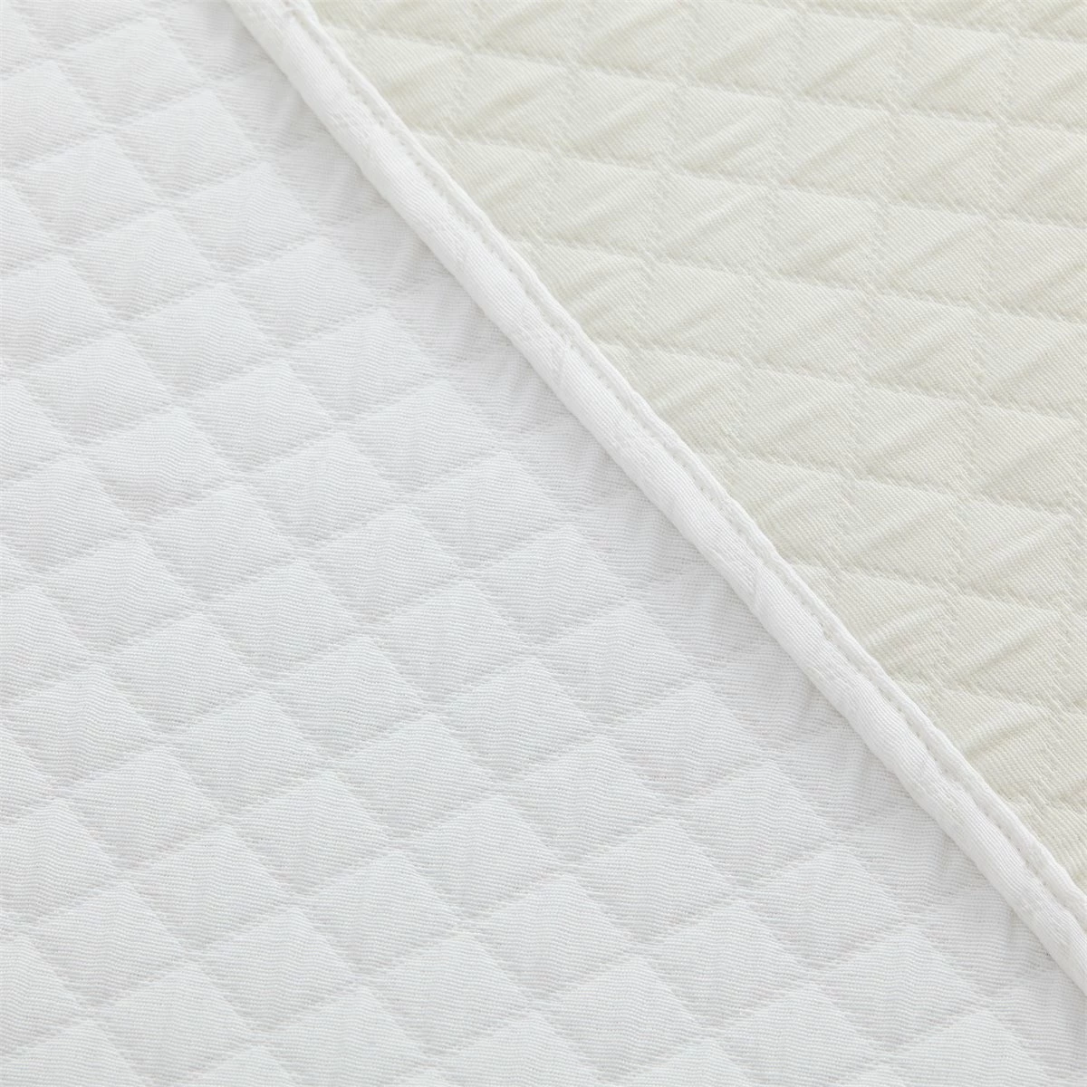 Vipalia - Colcha Bouti Pique 30% Algodón - 70% Poliester. Modelo Silver Cama 135 Cm - 235x260 Cm, Color Blanco/Marfil 7 Vipalia - Colcha Bouti Pique 30% Algodón - 70% Poliester. Modelo Silver Cama 135 Cm - 235x260 Cm, Color Blanco/Marfil - Imagen 5