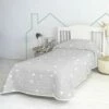 Little Star Grey Colcha Cama 80/90 (180x260 Cm) Gris -Forros De Cama Ventas 2024 697cb72cef626ebceea03b614294dda55eadfc55 dd320866cd6f448db264ab0533788bbb