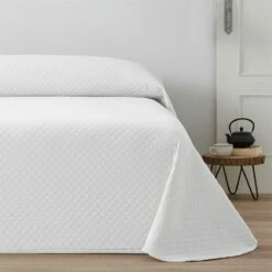 Vipalia - Colcha Bouti Pique 30% Algodón - 70% Poliester. Modelo Silver Cama 90 Cm - 180x260 Cm, Color Blanco/Marfil 15 Vipalia - Colcha Bouti Pique 30% Algodón - 70% Poliester. Modelo Silver Cama 90 Cm - 180x260 Cm, Color Blanco/Marfil -Forros De Cama Ventas 2024 8483d1960251e47624d76049c1036b453b7e64f0 1c30a21afbf54c4a9df8755cc4eb30d1