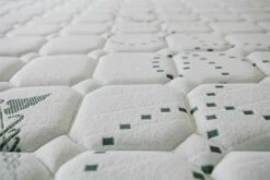 Colchón Viscoelástico California Especial Antibacteriano 67,5x180 18 Cm ±2 -Forros De Cama Ventas 2024 98797367f3e226ff61fb53c9ce5b976aa7a52be1 20cd2e403fb146ac97d49866b77ba734