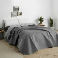 Vipalia Colcha Bouti Verano. Colcha Cama 90 Primavera Y Entretiempo. Colchas Cubre Cama Fina Individual Matrimonio Reversible Acolchada Rombos. 180x260 Cm. Color Gris Oscuro. -Forros De Cama Ventas 2024 9b7063a624bfa3632d3dbdba67891931cfa88e56 db92213d6f2b48bf88dd280d7d05ac73
