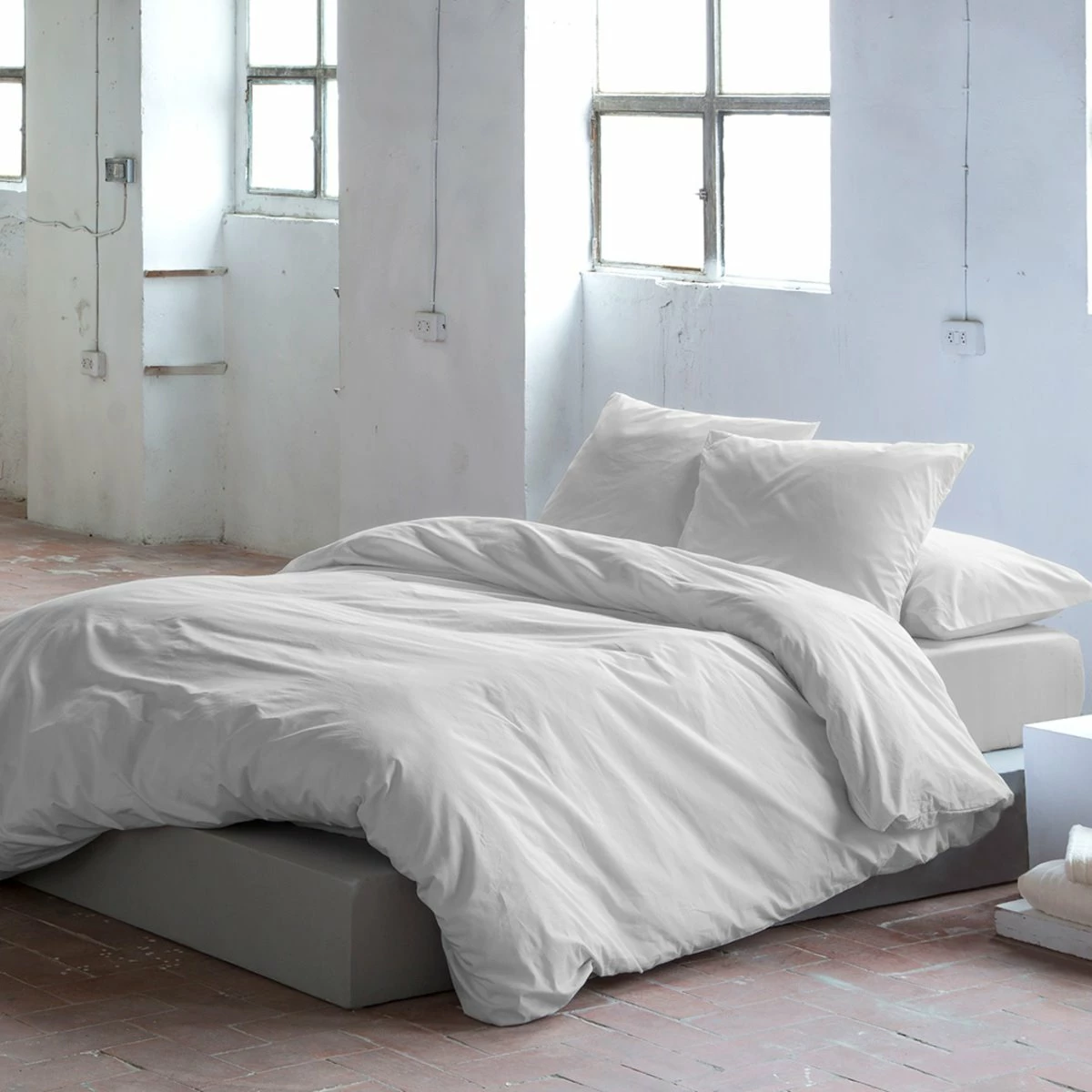 Guy Laroche Funda De Almohada PUREgris 45x155 Cm 4 Guy Laroche Funda De Almohada PUREgris 45x155 Cm - Imagen 2