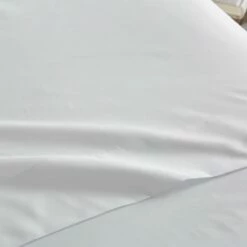 Juego De Sábanas Liso 3 Piezas Cama 90cm Blanco Tacto Extrasuave Donegal Collections -Forros De Cama Ventas 2024 b2328f7bb4f706aa731447c1bec948234836d6b7 ce9fb2319dbb41388be5e2dd19494eea