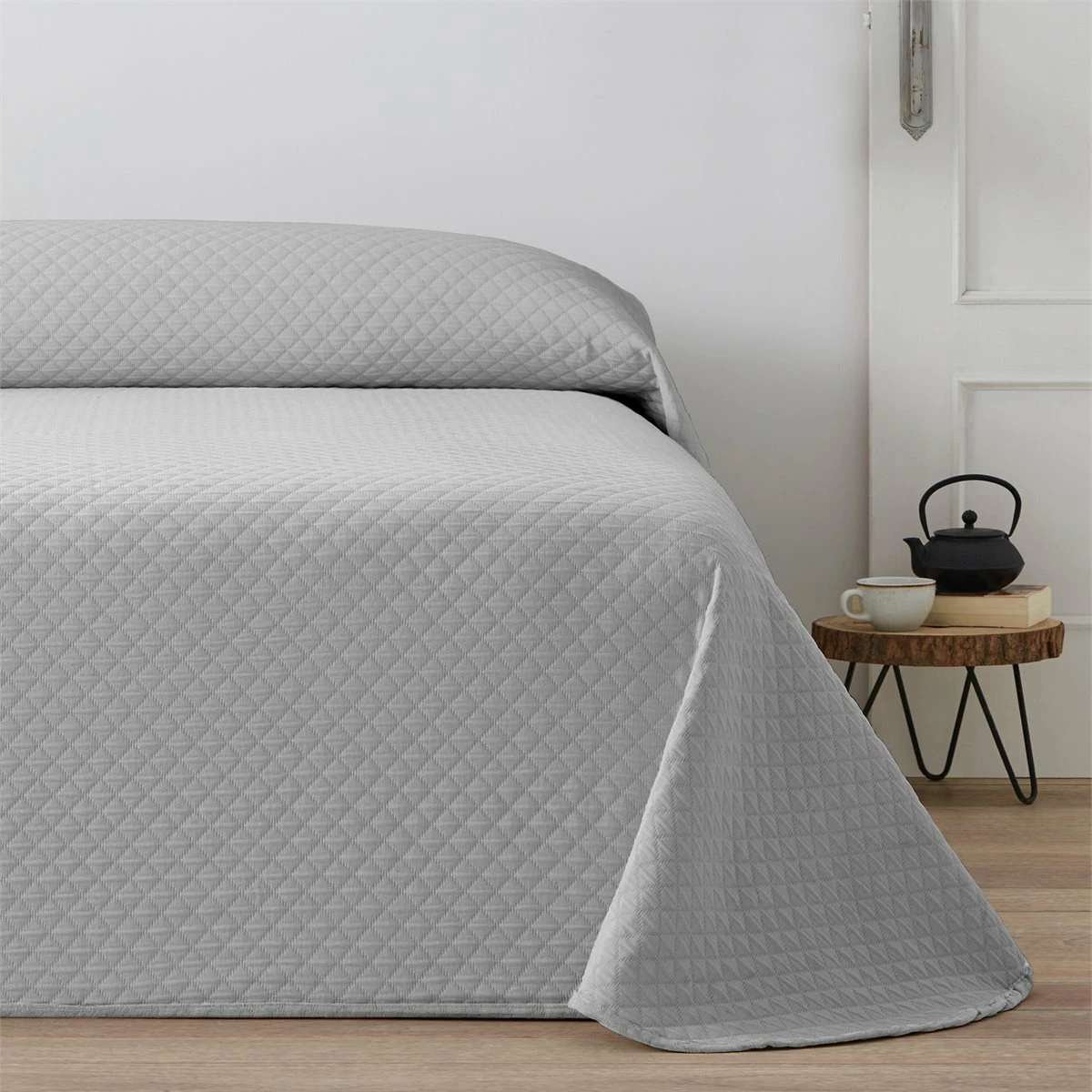 Vipalia - Colcha Bouti Pique 30% Algodón - 70% Poliester. Modelo Silver Cama 135 Cm - 235x260 Cm, Color Gris/Plata 8 Vipalia - Colcha Bouti Pique 30% Algodón - 70% Poliester. Modelo Silver Cama 135 Cm - 235x260 Cm, Color Gris/Plata - Imagen 6