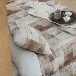 Guy Laroche Funda NórdicaCUADRI 140x200 Cm - Marrón 10 Guy Laroche Funda NórdicaCUADRI 140x200 Cm - Marrón -Forros De Cama Ventas 2024 f9f55cf31e1e62f8f63408bbc968dfd251f17777 fd0d6136632c4bae9846d4264461c9b5